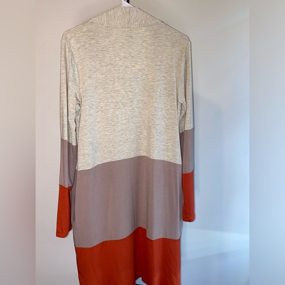 Long duster/cardigan by Celeste in size medium - nwot/never worn - Picture 4 of 6